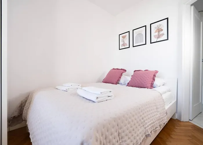 Cappuccino Zielna Center شقة وارسو